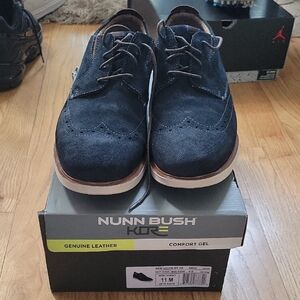 Nunn Bush Men's Dark Blue Oxfords